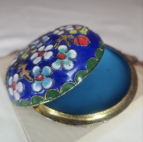 Vintage Cloisonne Trinket Box Floral Enamel Jewelry Box Blue Gold Tone GUC 80s - Picture 2 of 5